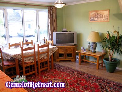 Dining Room – Camelot Retreat
